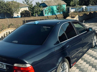 BMW 5 Series foto 3