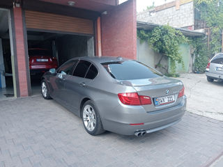 BMW 5 Series foto 6