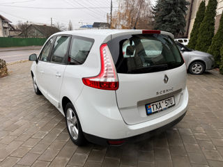 Renault Grand Scenic foto 6