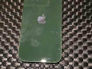 Vand IPhone 13!