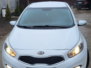 KIA Ceed foto 2