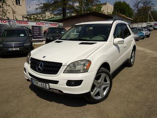 Mercedes ML Class foto 2