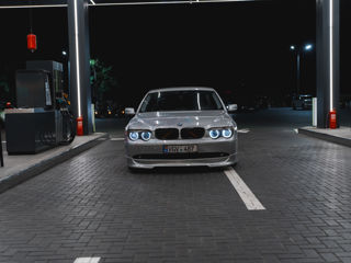 BMW 7 Series foto 4