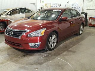 Nissan Altima foto 1