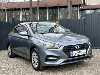 Hyundai Accent foto 2