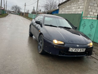 Mazda 323 foto 2