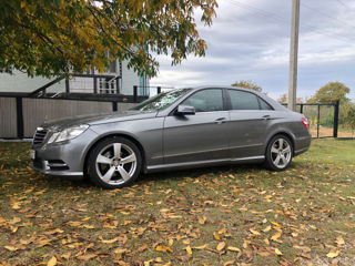 Mercedes E-Class foto 2