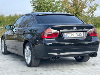 BMW 3 Series foto 4