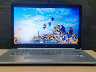 HP 17.3''HDPlus - Core i3 1035G1 - 8 GB RAM - 128GB SSD+HD 1TB foto 1