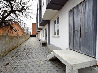 Townhouse cu 3 nivele + terasă! 170 m2. Sculeni! foto 5