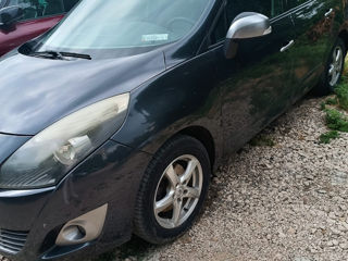 Renault Grand Scenic foto 9