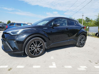 Toyota C-HR foto 4