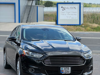 Ford Fusion foto 5