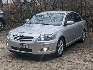 Toyota Avensis foto 3