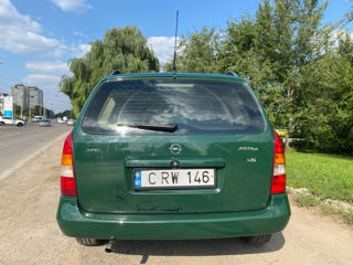 Opel Astra foto 4