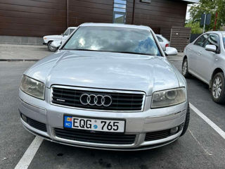 Audi A8 foto 6