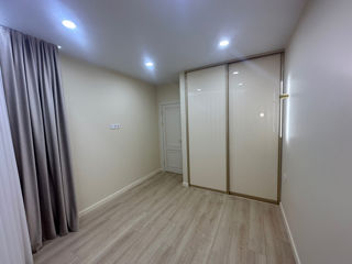 Apartament cu 3 camere, 81 m², Botanica, Chișinău foto 6