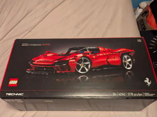 LEGO Technic Ferrari Daytona SP3