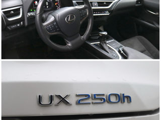 Lexus UX foto 16