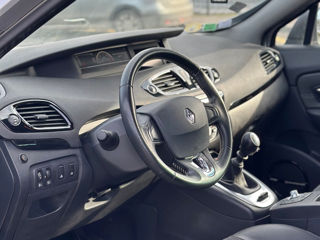 Renault Grand Scenic foto 5