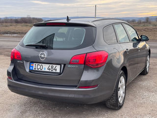 Opel Astra foto 4