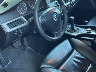 BMW 5 Series foto 4