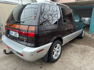 Mitsubishi Space Wagon foto 6