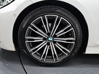 BMW 3 Series foto 16