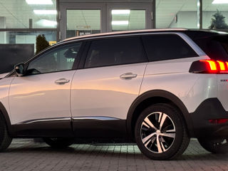 Peugeot 5008 foto 4