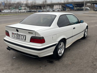 BMW 3 Series Coupe foto 5