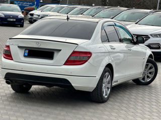 Mercedes C-Class foto 5