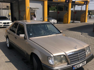 Mercedes E-Class foto 5