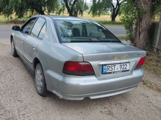 Mitsubishi Galant foto 2