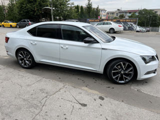 Skoda Superb foto 3