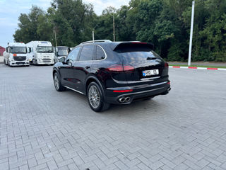 Porsche Cayenne foto 9