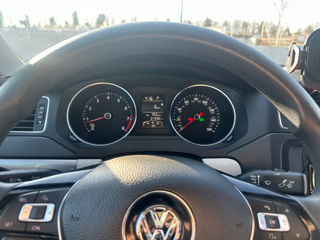 Volkswagen Jetta foto 7