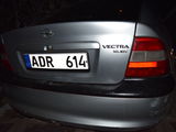 Opel Vectra B 1996 a.f., motor 1.6 16 clape, hatchback, orice piesă!!! Salon velur ideal, airBag!!! foto 6