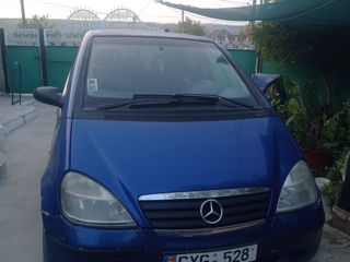 Mercedes A-Class foto 2