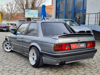 BMW 3 Series foto 5