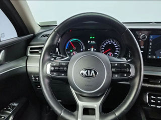 KIA K5 foto 16