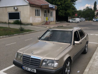 Mercedes E-Class foto 4