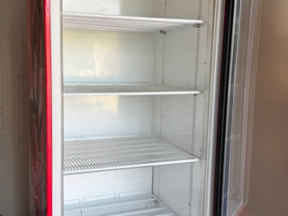 Frigider vitrina foto 2