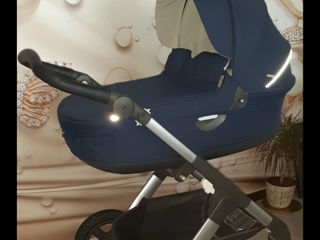 Продаю классную удобную на надувных колёсах коляску stokke 2в1