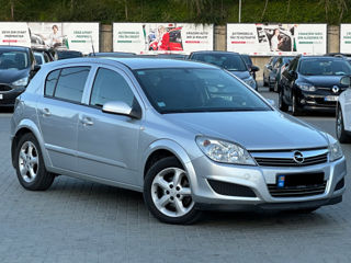 Opel Astra foto 1