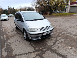 Volkswagen Sharan foto 3