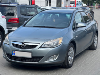 Opel Astra foto 1