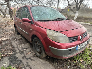 Renault Grand Scenic foto 2