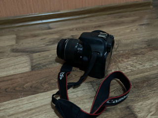 Canon 1200D foto 3