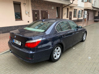 BMW 5 Series foto 2