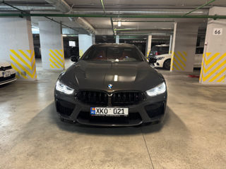 BMW M8 foto 2